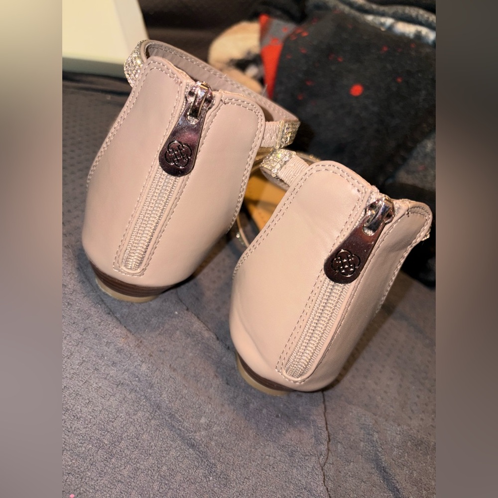 Daisy Fuentes Sandals Women’s 10 - Picture 3 of 5